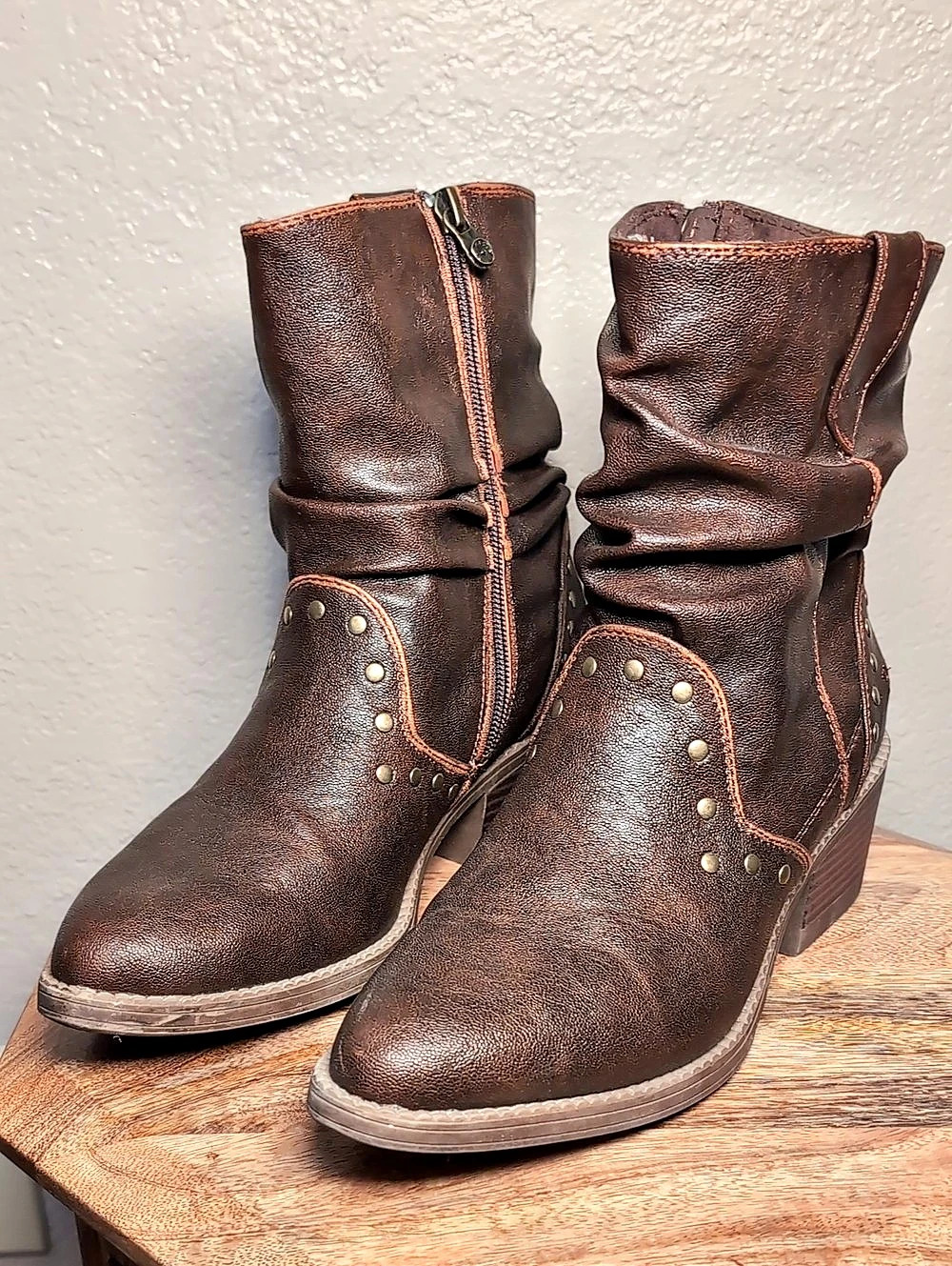 Blowfish Rebel Studded Slouch Ankle Boots US 7M Brown